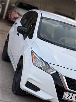 نيسان فيرسا